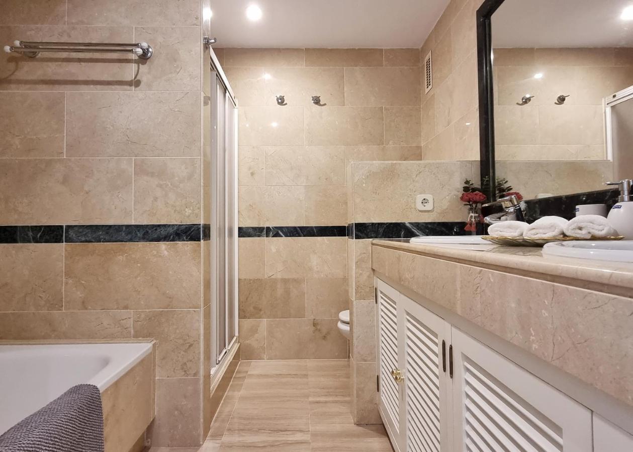 Appartamento Luxury Hacienda With Sea Views Marbella
